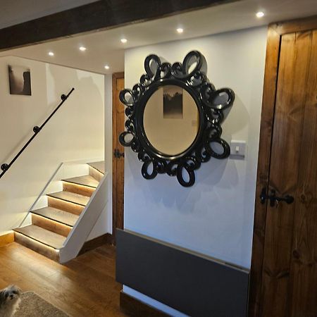 Cosy Coach House Villa เบลลิงแฮม ภายนอก รูปภาพ